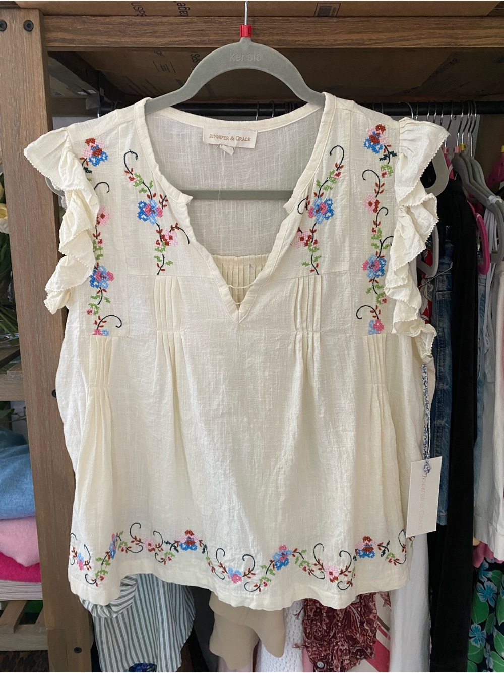 JENNIFER & GRACE Ecru Embroidered Ruffle Sleeve Cotton Top! 🐚 - Picture 7 of 16